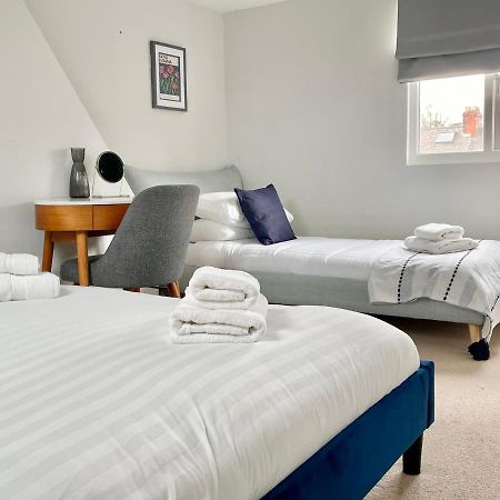 Villa Woodvale York Esterno foto