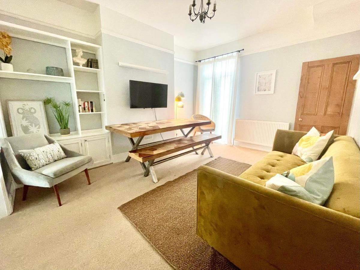 Villa Woodvale York Esterno foto