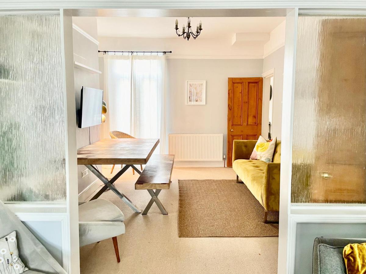 Villa Woodvale York Esterno foto