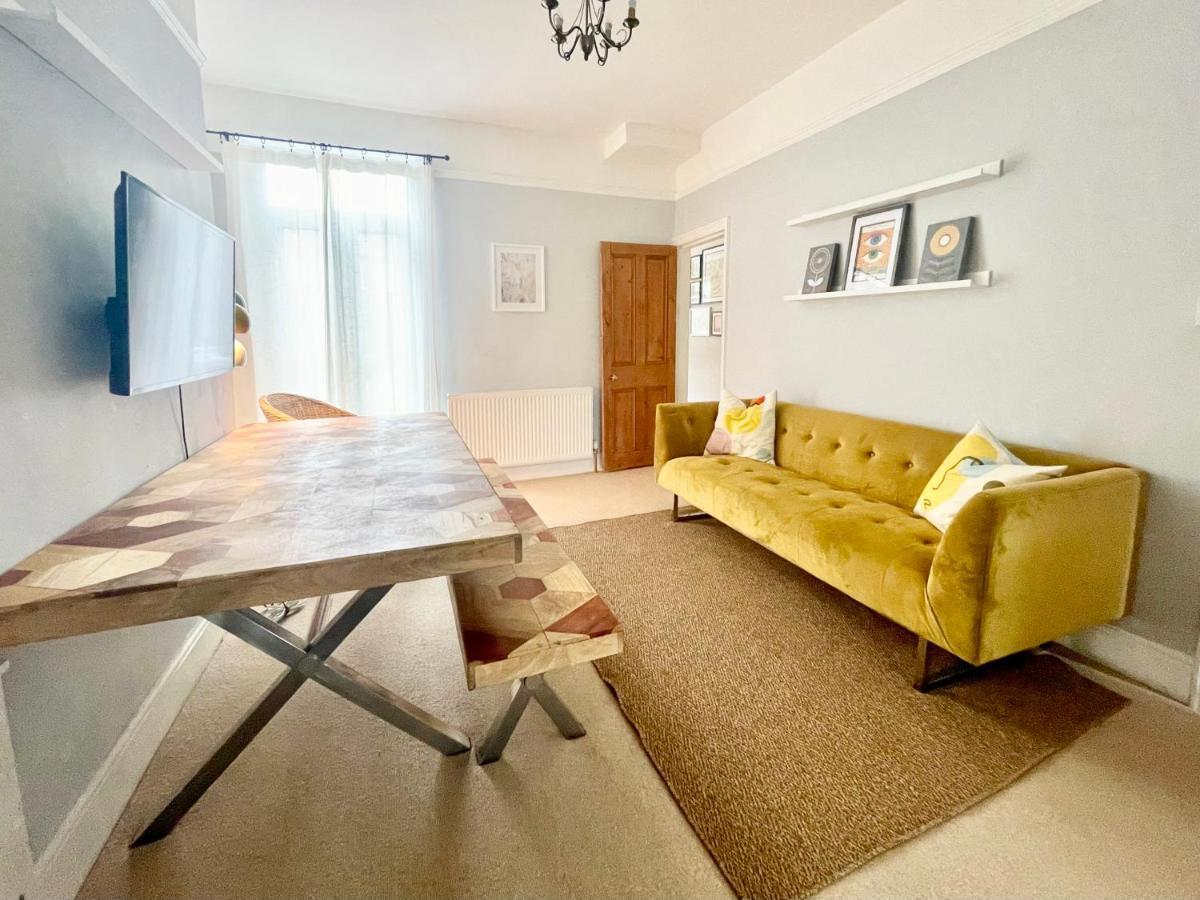 Villa Woodvale York Esterno foto