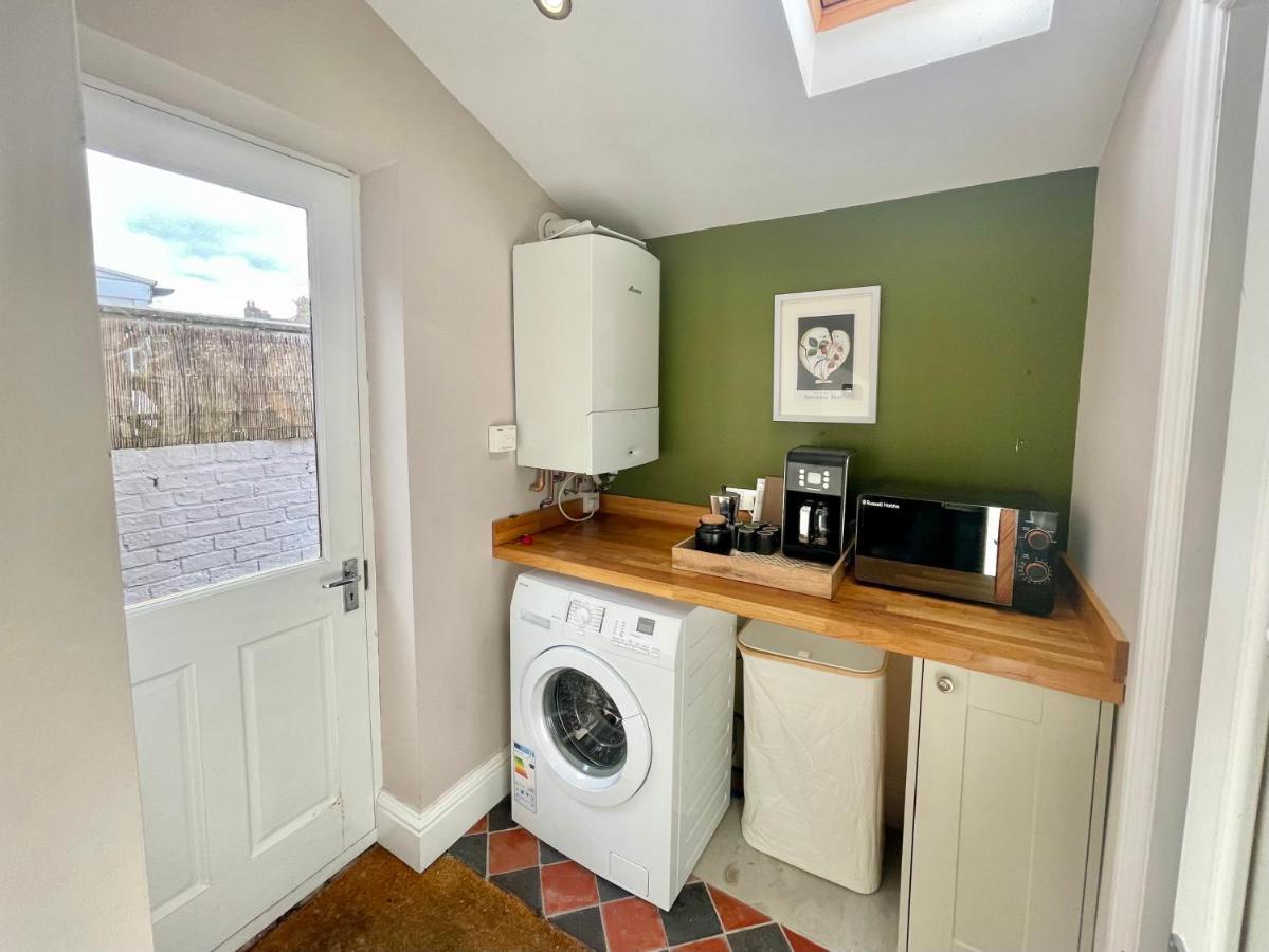 Villa Woodvale York Esterno foto